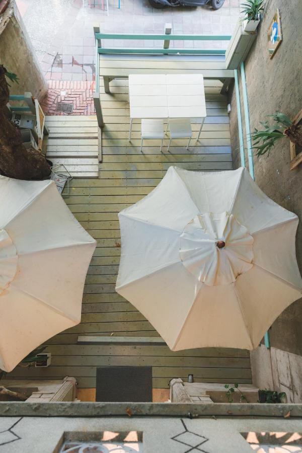 阿信輕旅 Apartment Tainan Exterior photo