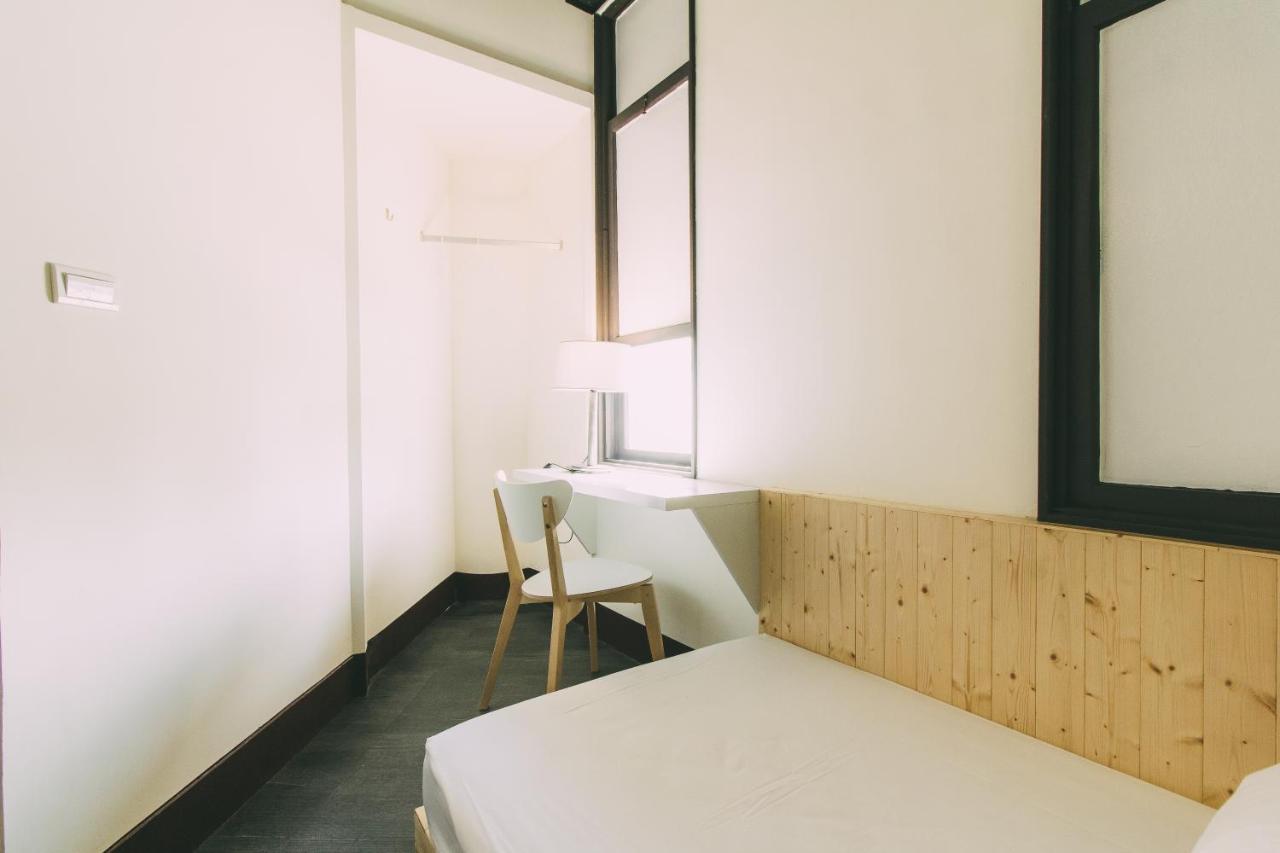 阿信輕旅 Apartment Tainan Exterior photo